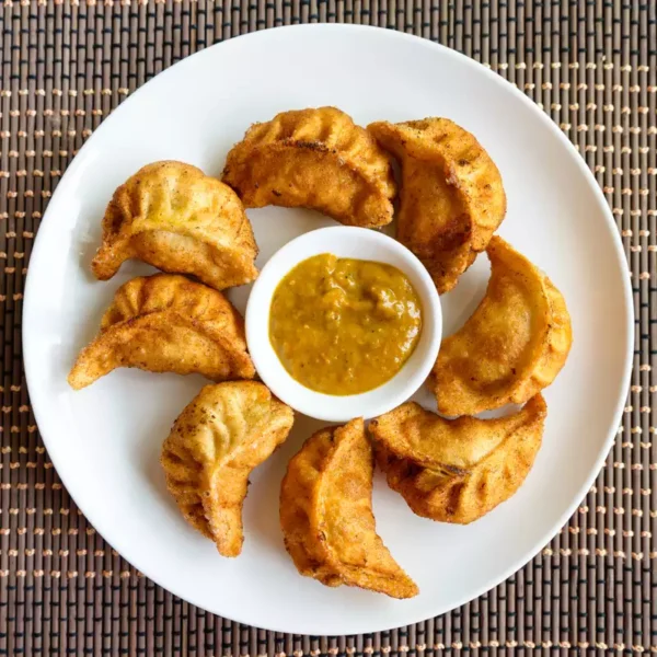 Chicken fried momos(5 pieces)-Wings infinity